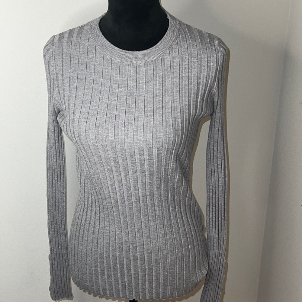 Tea n Rose Heather Grey ribbed sweater Sz L New